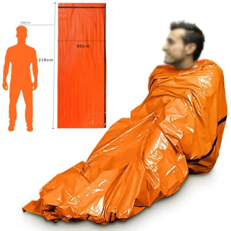 Sac de couchage de survie d'urgence portable et étanche pour l'extérieur